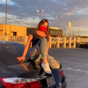 Meet your Posher, Kaya